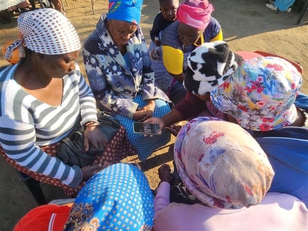 SEF - BlueOrchard - Women’s financial inclusion - cover picture